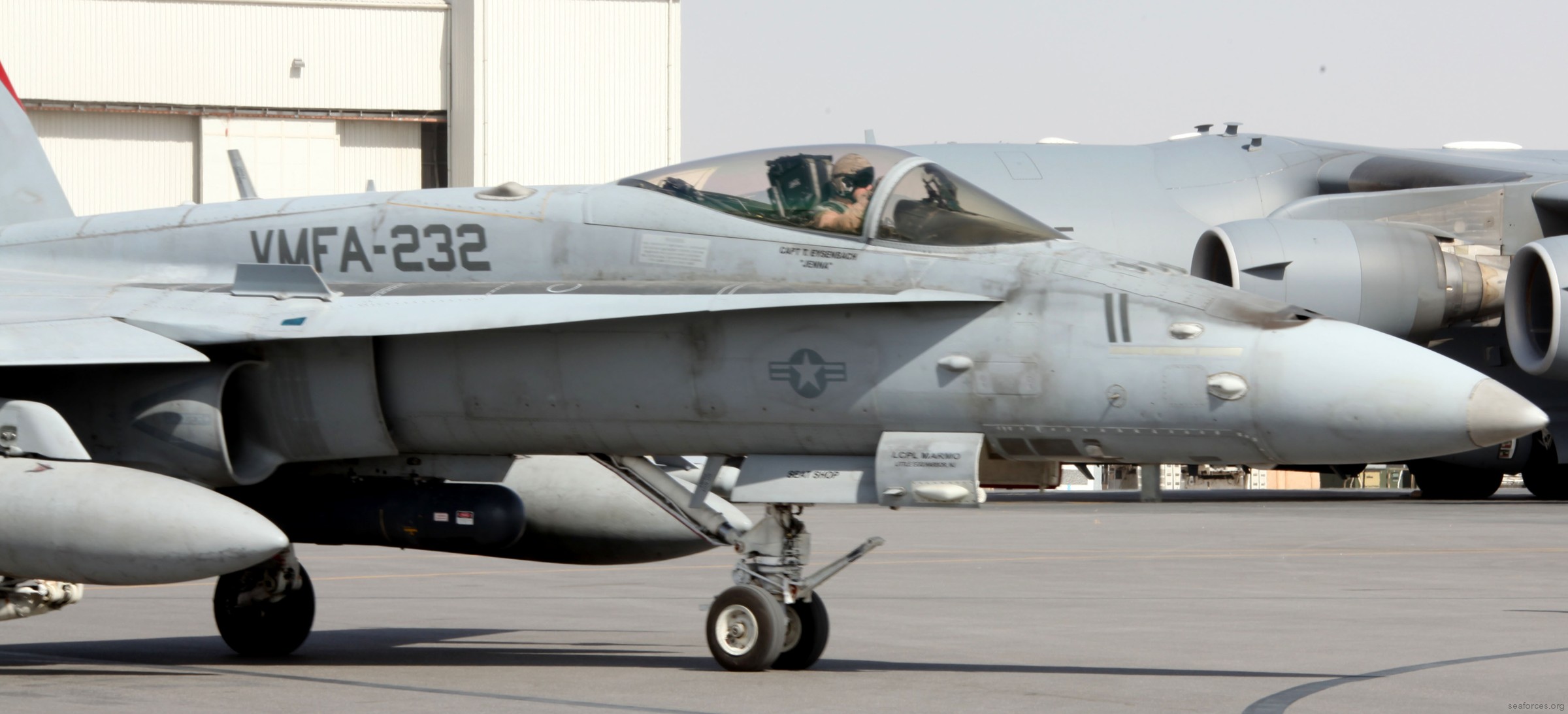 vmfa-232 red devils marine fighter attack squadron usmc f/a-18c hornet 179