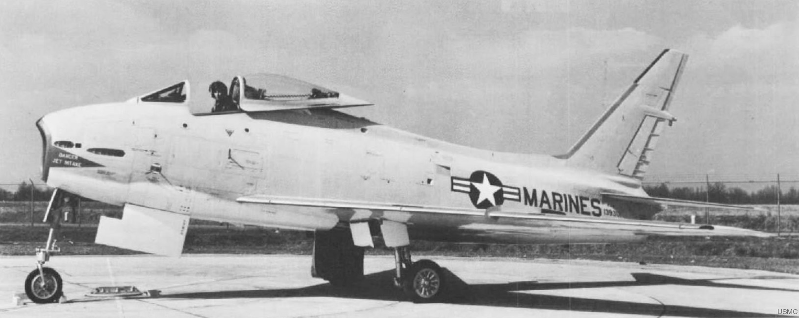 vmf-232 red devils marine fighter squadron usmc fj-4b fury mcas kaneohe bay hawaii 189