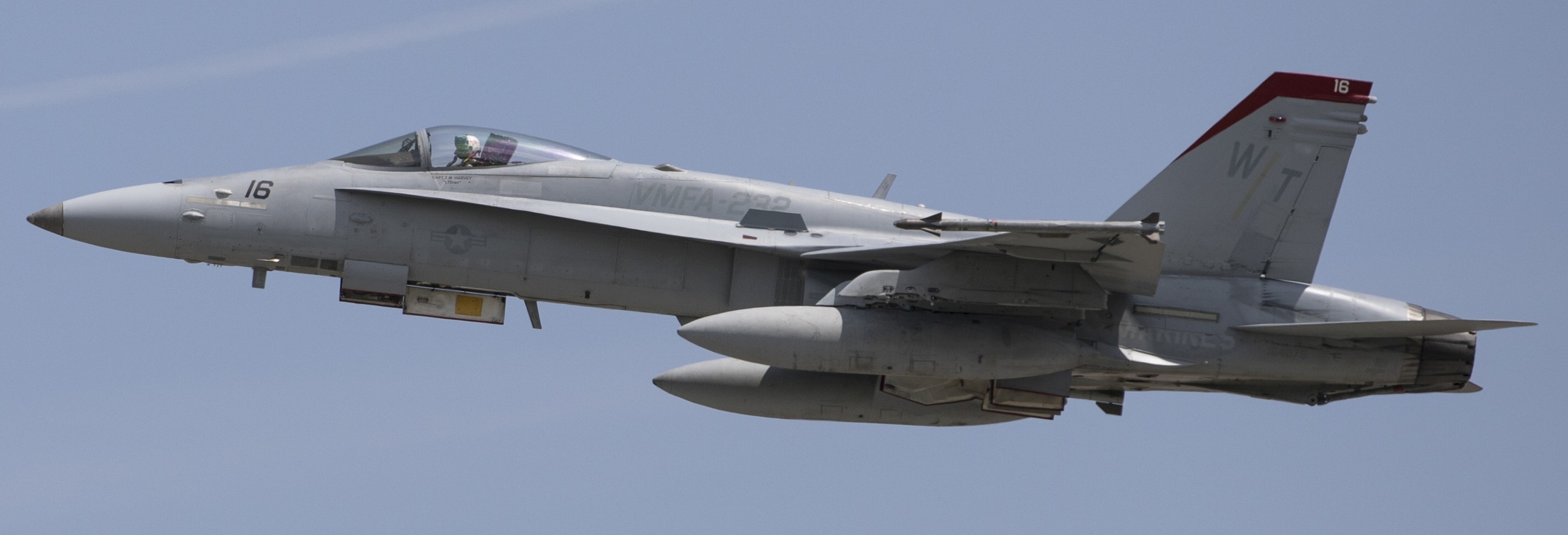 vmfa-232 red devils marine fighter attack squadron usmc f/a-18c hornet 233 mcas iwakuni