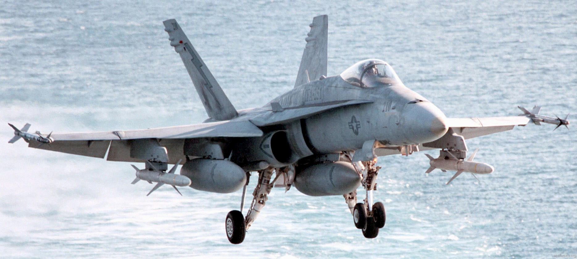vmfa-251 thunderbolts marine fighter attack squadron f/a-18c hornet uss george washington cvn-73 51