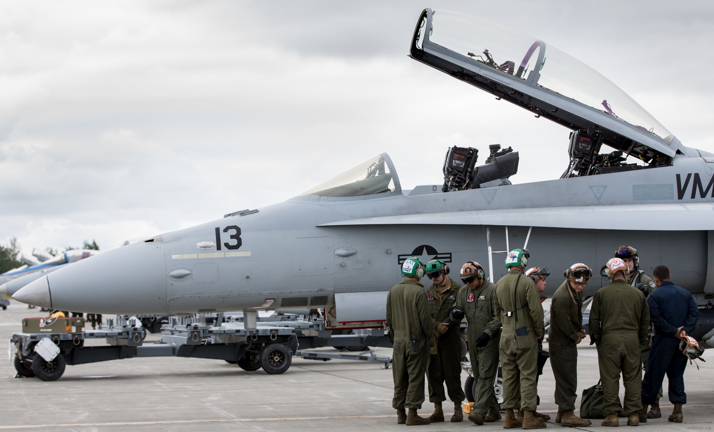 vmfa-251 thunderbolts marine fighter attack squadron f/a-18d hornet 96 exercise red flag alaska 17-2