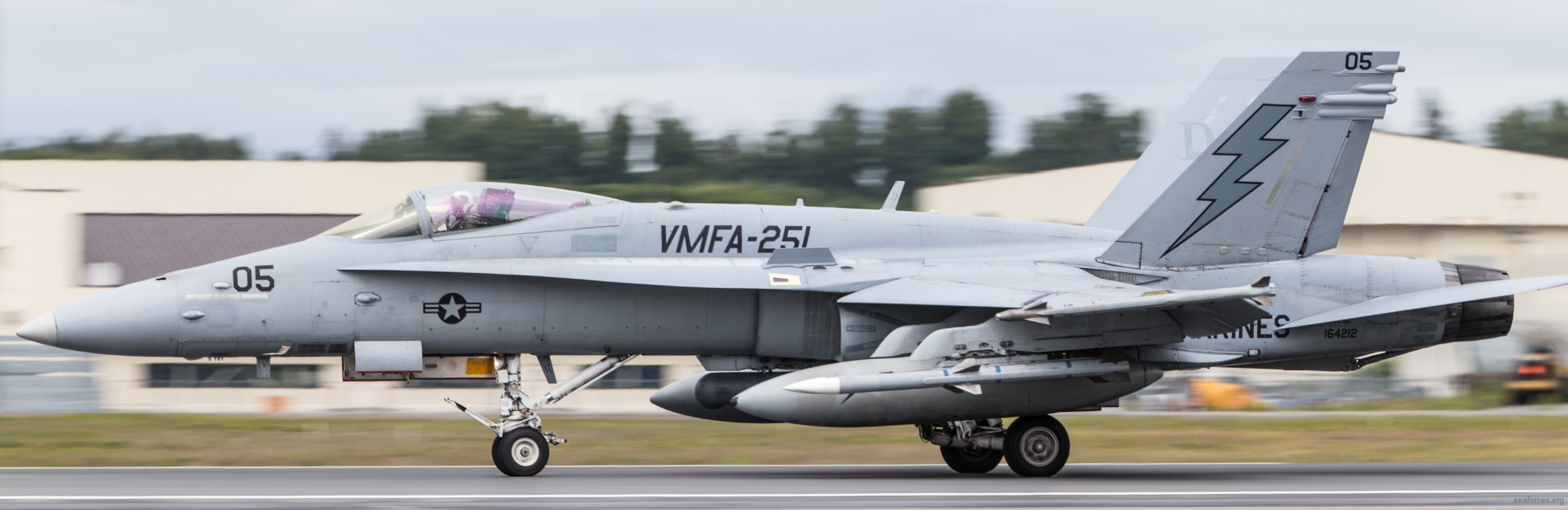 vmfa-251 thunderbolts marine fighter attack squadron f/a-18c hornet 99 exercise red flag alaska elmendorf richardson