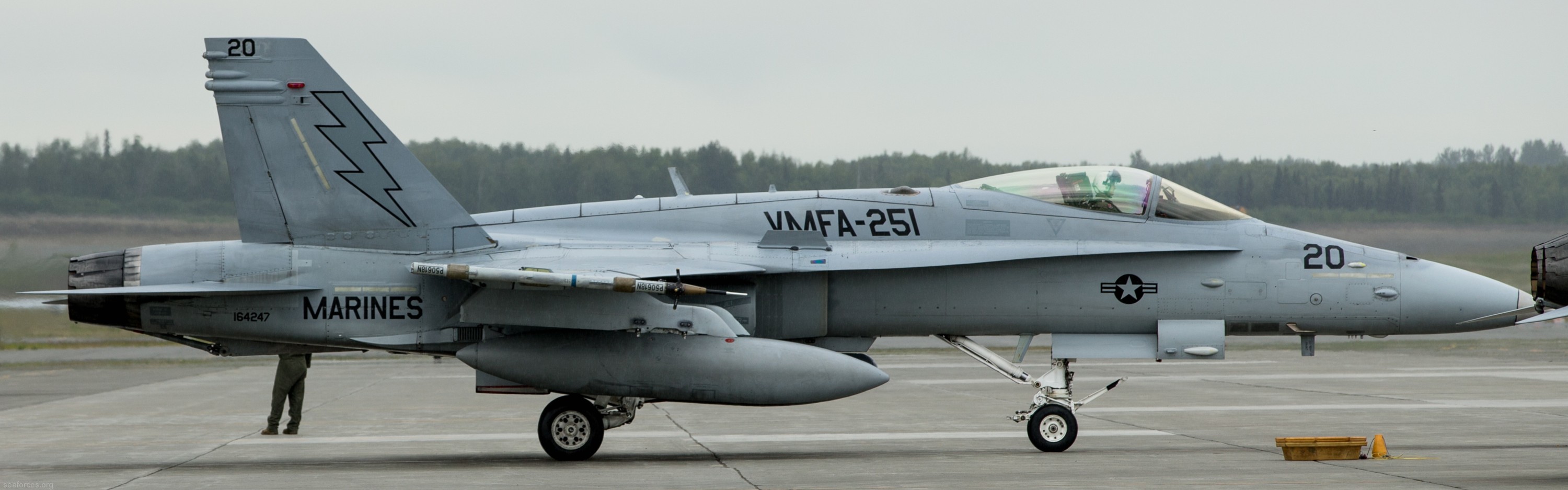 vmfa-251 thunderbolts marine fighter attack squadron f/a-18c hornet 108 red flag alaska rfa 17-2
