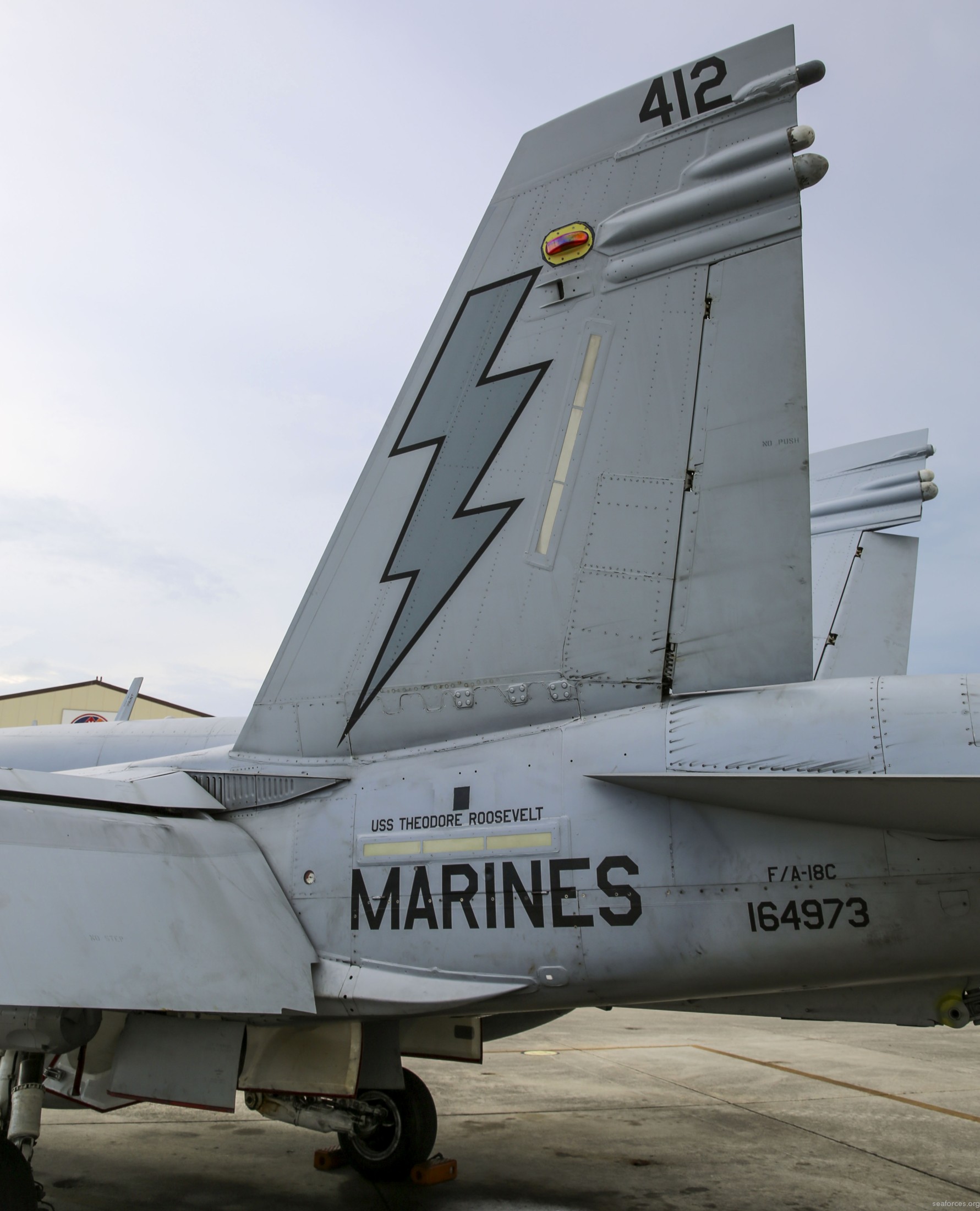 vmfa-251 thunderbolts marine fighter attack squadron f/a-18c hornet 134