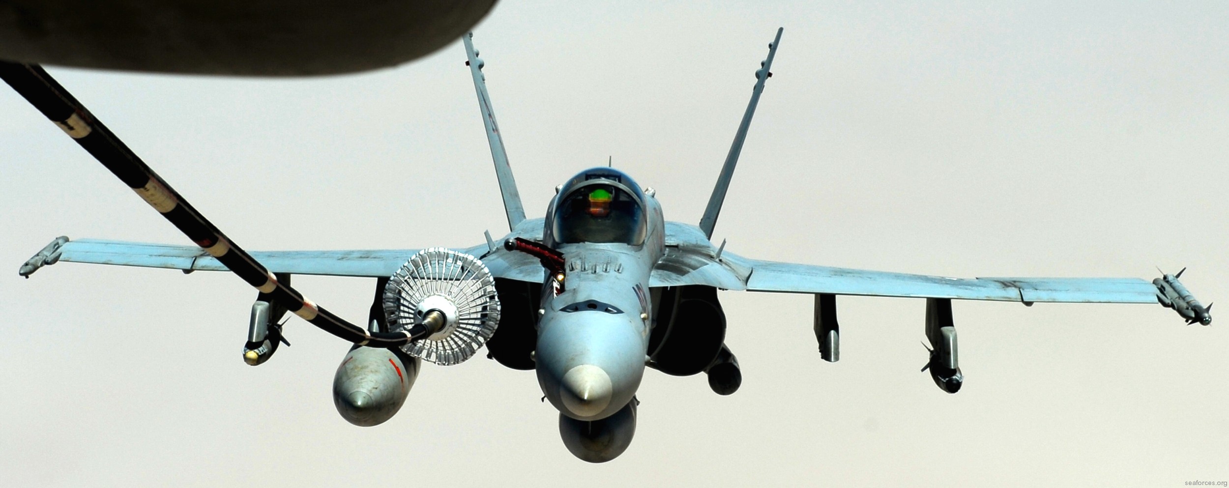 vmfa-251 thunderbolts marine fighter attack squadron f/a-18c hornet cvw-1 uss enterprise cvn-65 153