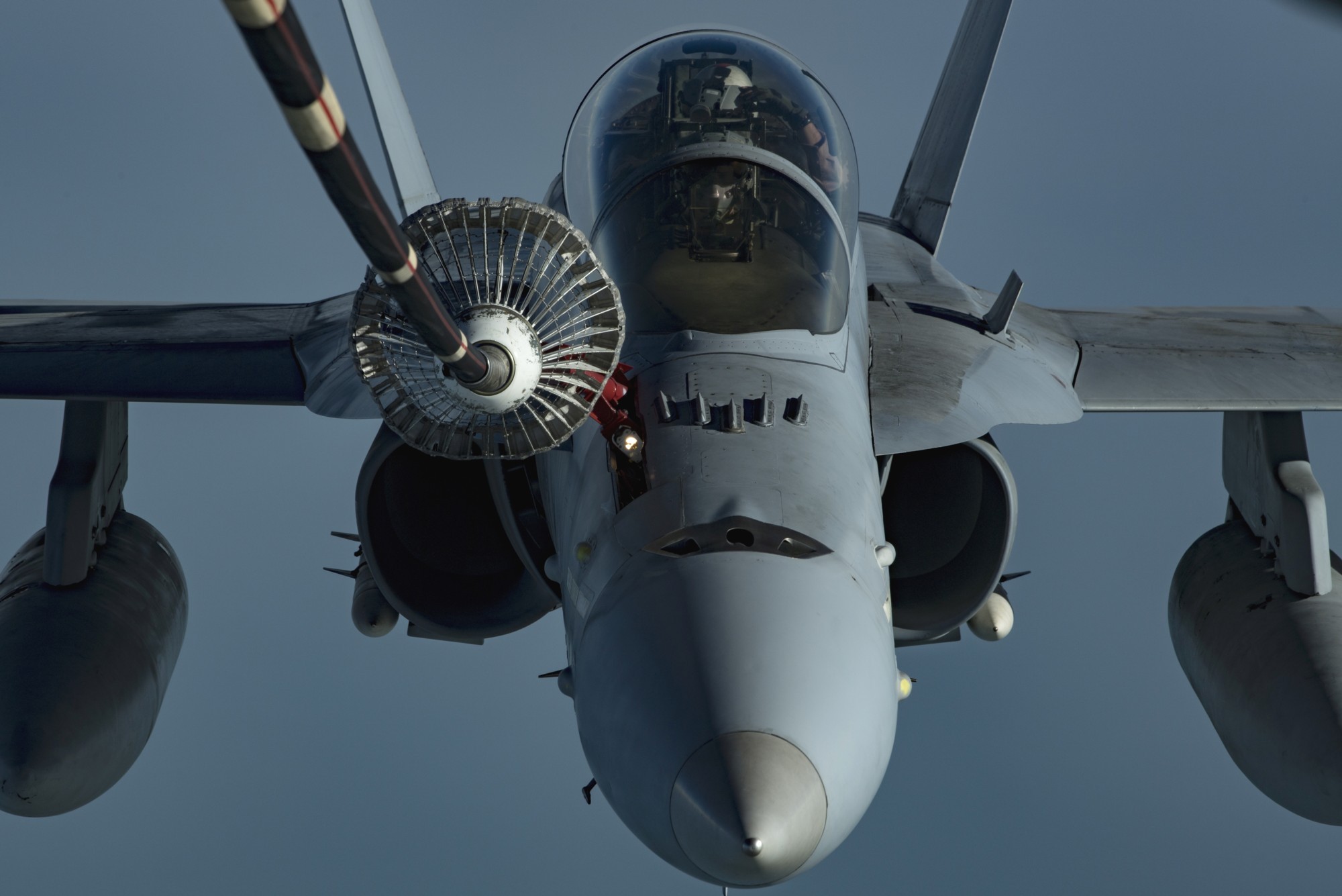 vmfa-251 thunderbolts marine fighter attack squadron usmc f/a-18d hornet centcom aor 168