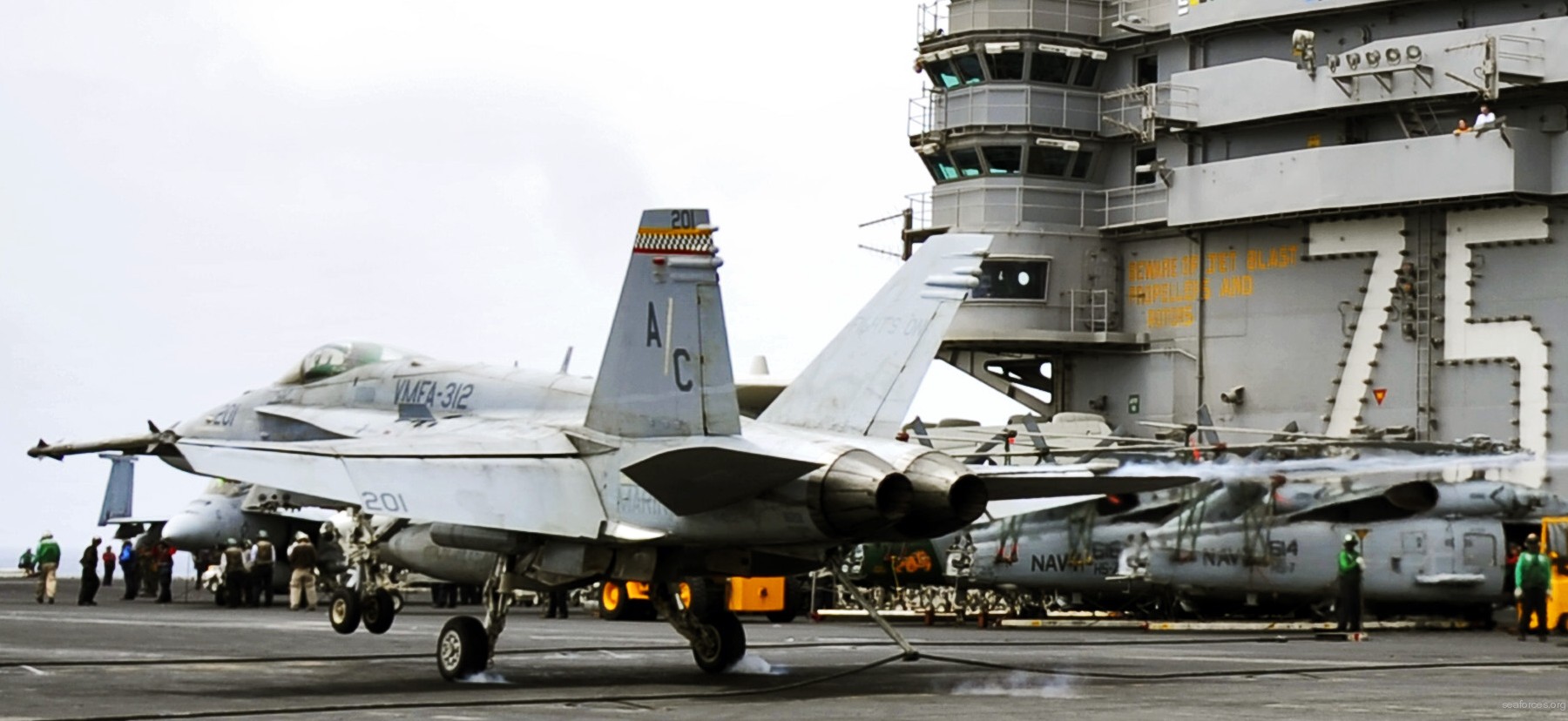 vmfa-312 checkerboards marine fighter attack squadron usmc f/a-18c hornet cvw-3 uss harry s. truman cvn-75 49
