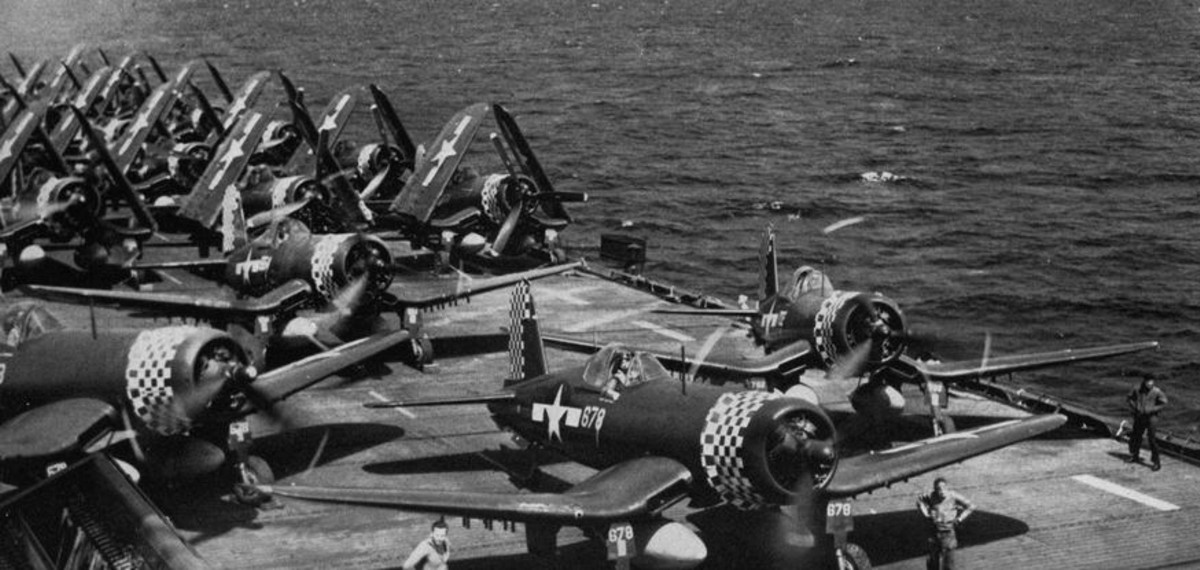 vmf-312 checkerboards marine fighter squadron usmc f4u-1d corsair uss hollandia cve-97 okinawa