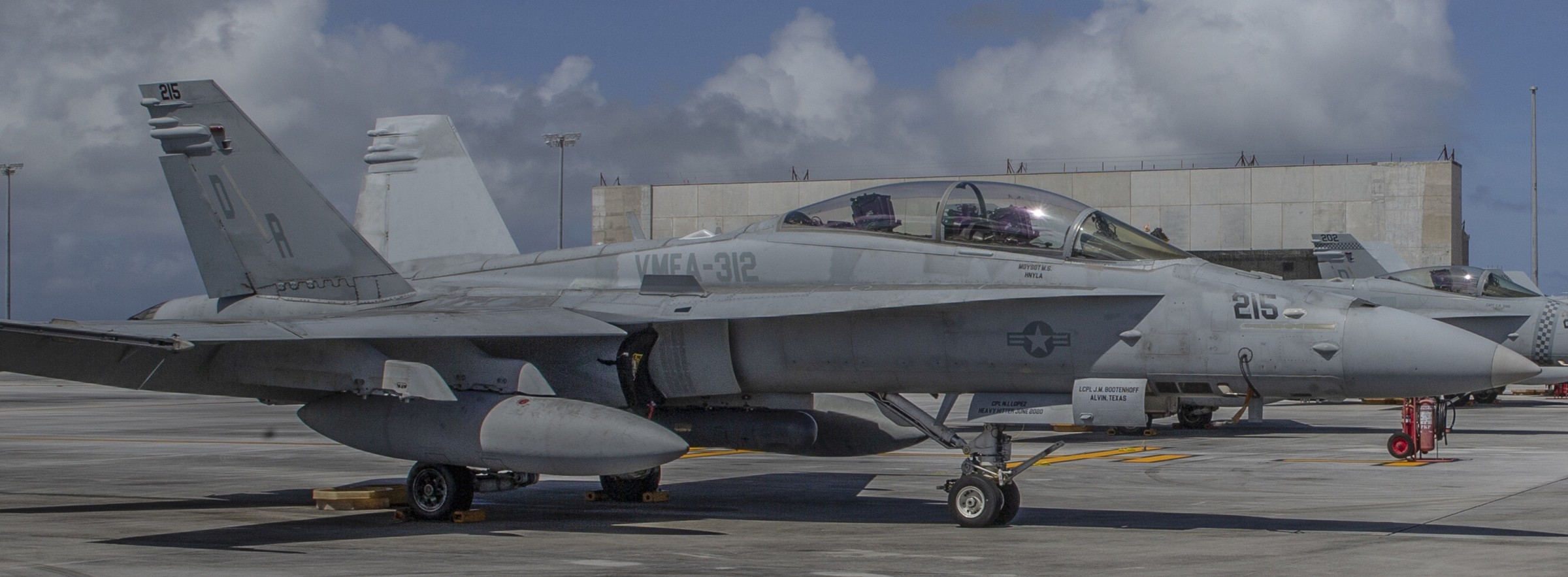 vmfa-312 checkerboards marine fighter attack squadron usmc f/a-18d hornet 136 andersen afb guam