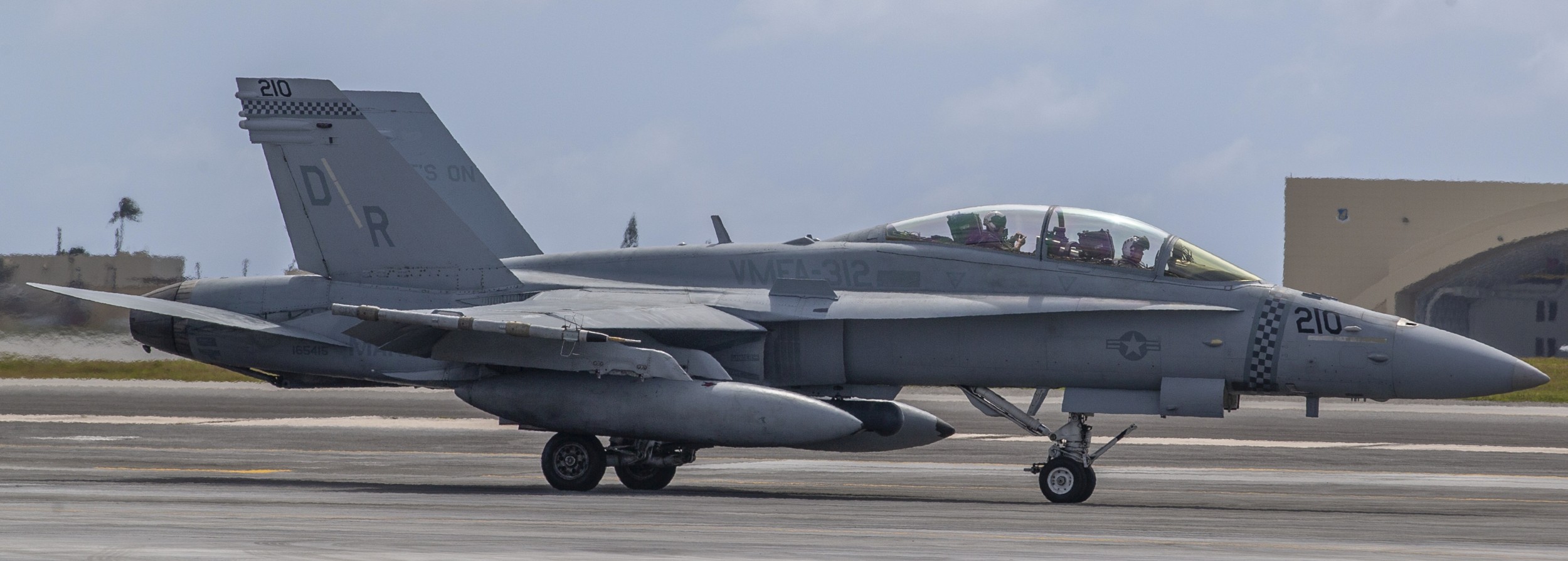 vmfa-312 checkerboards marine fighter attack squadron usmc f/a-18d hornet 139 andersen afb guam