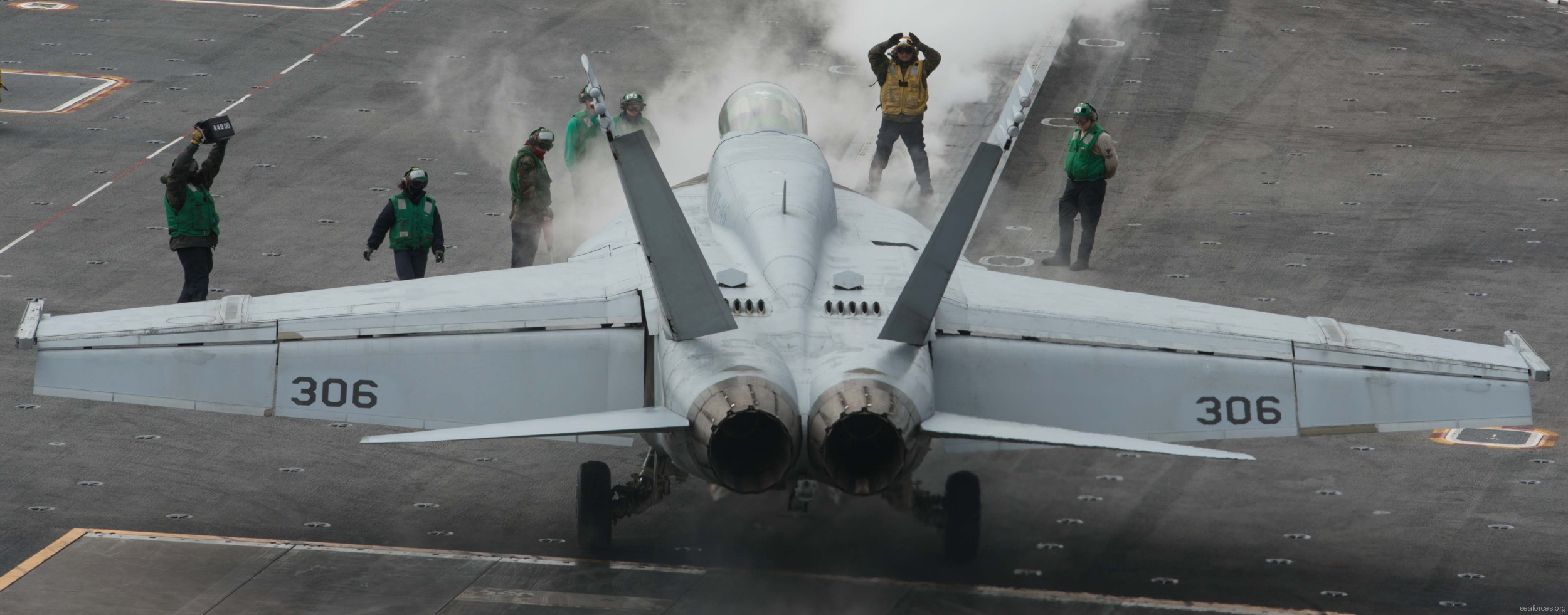 vmfa-323 death rattlers marine fighter attack squadron f/a-18c hornet 10 cvn-74 uss john c. stennis