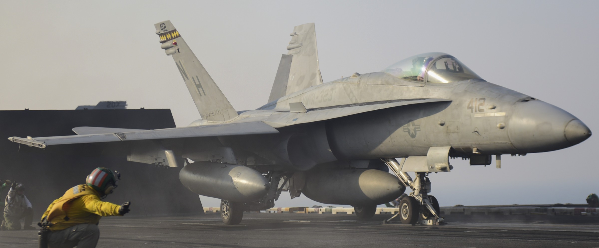 vmfa-323 death rattlers marine fighter attack squadron f/a-18c hornet cvw-11 uss nimitz cvn-68 22
