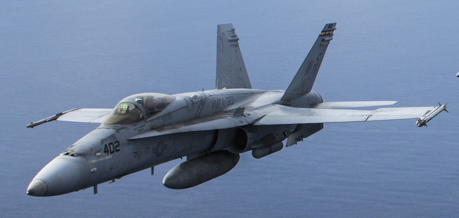 vmfa-323 death rattlers marine fighter attack squadron f/a-18c hornet 35b