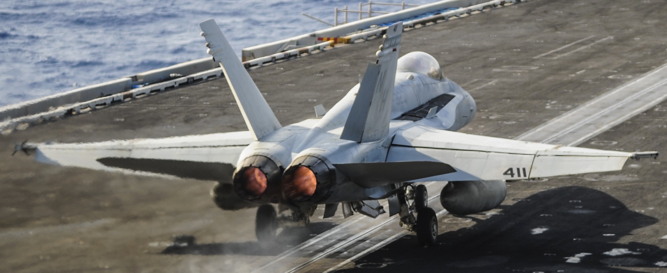 vmfa-323 death rattlers marine fighter attack squadron f/a-18c hornet cvw-11 uss nimitz cvn-68 41
