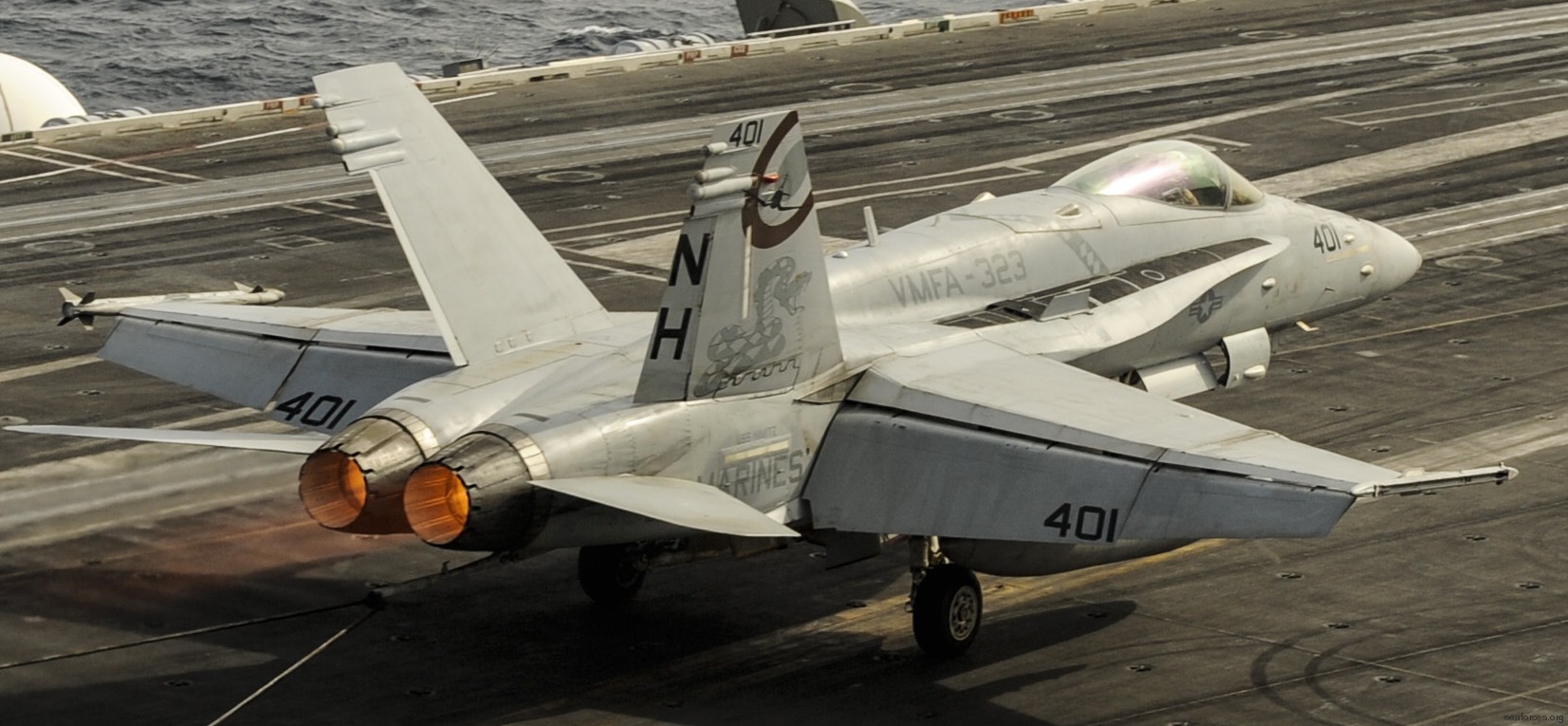 vmfa-323 death rattlers marine fighter attack squadron f/a-18c hornet cvw-11 uss nimitz cvn-68 49