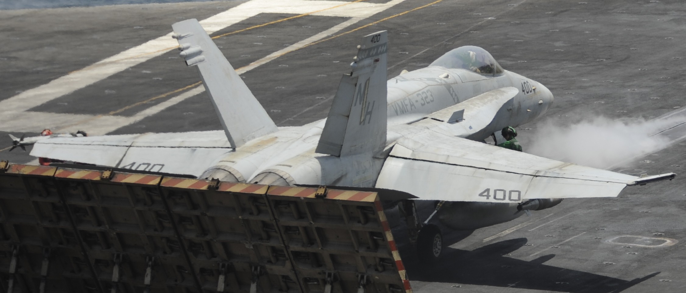 vmfa-323 death rattlers marine fighter attack squadron f/a-18c hornet cvw-11 uss nimitz cvn-68 52