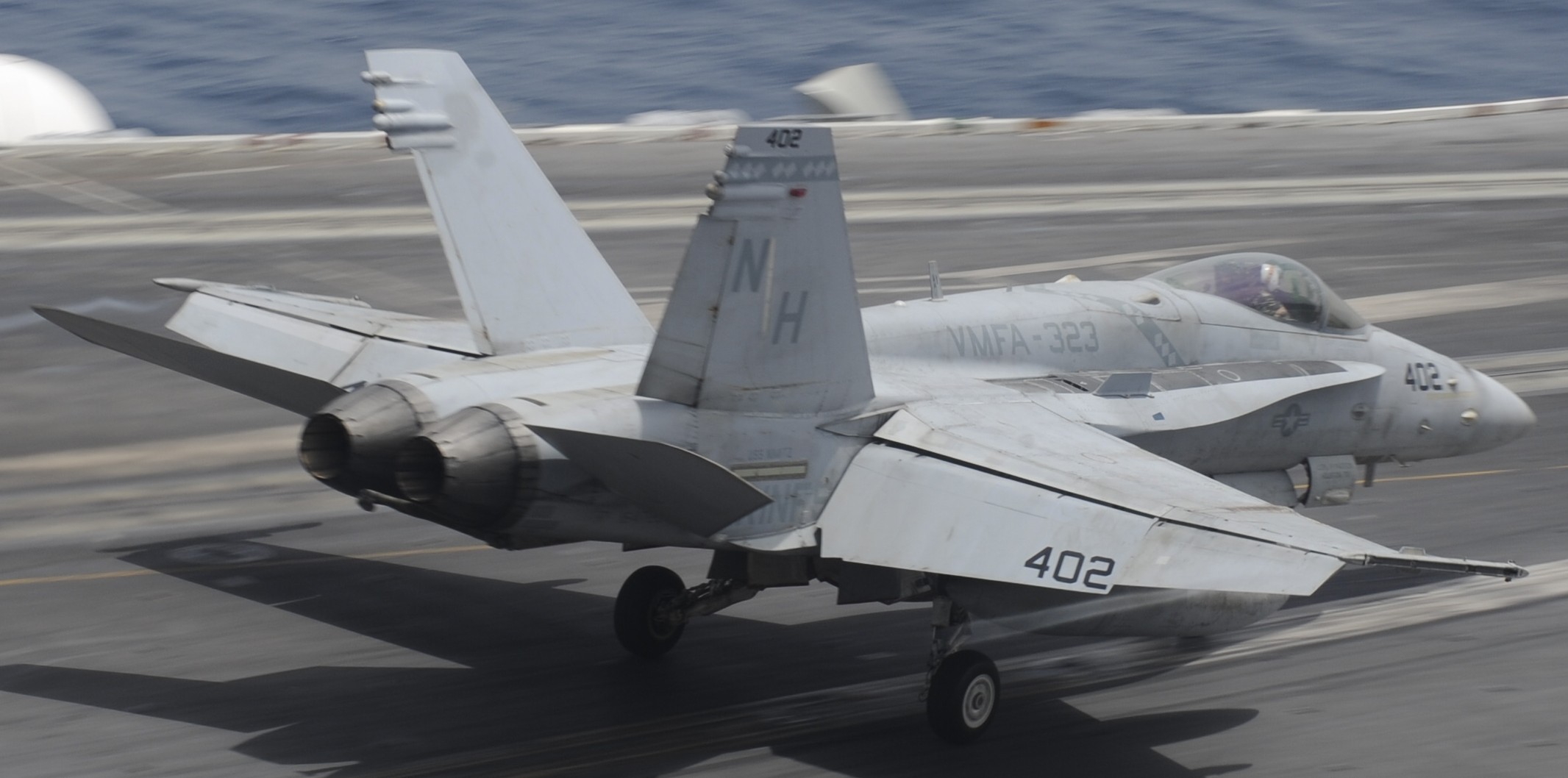 vmfa-323 death rattlers marine fighter attack squadron f/a-18c hornet cvw-11 uss nimitz cvn-68 66