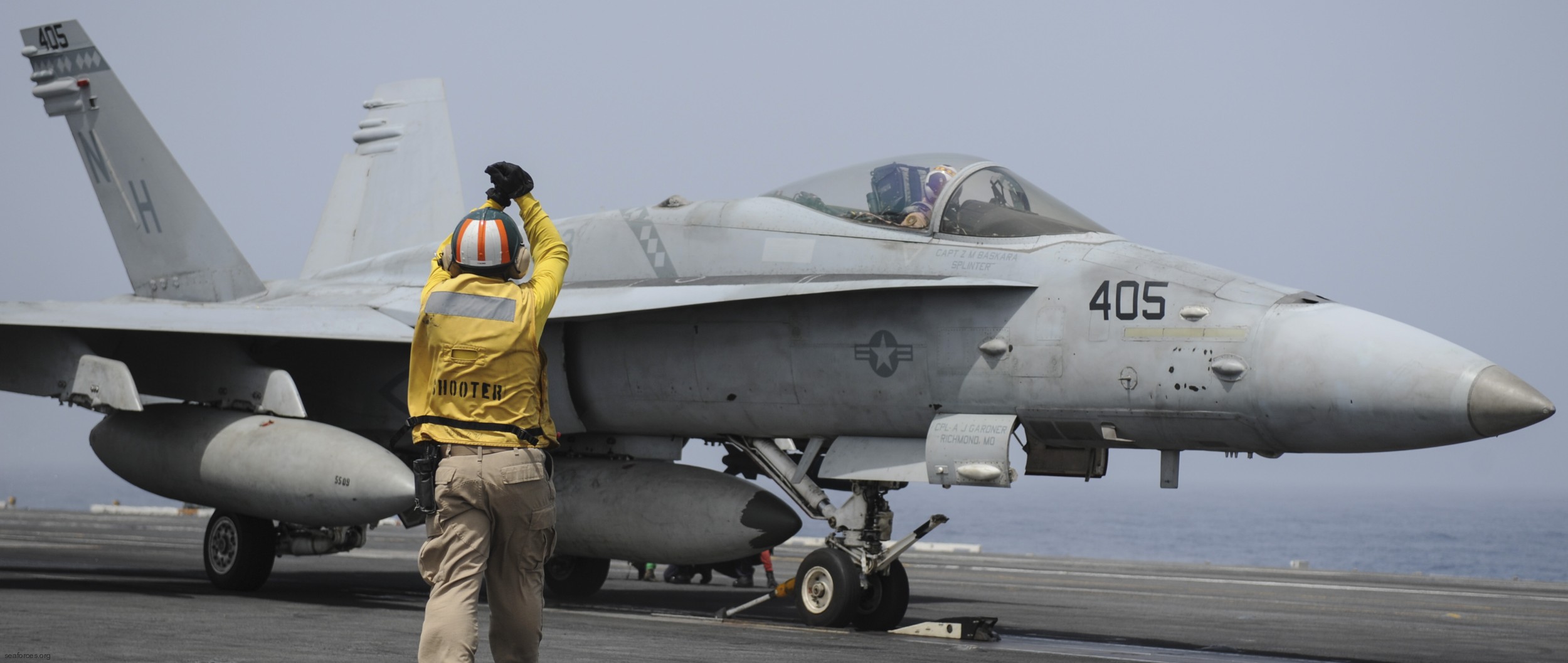 vmfa-323 death rattlers marine fighter attack squadron f/a-18c hornet cvw-11 uss nimitz cvn-68 70