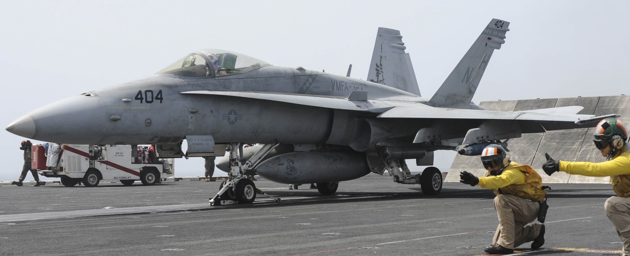vmfa-323 death rattlers marine fighter attack squadron f/a-18c hornet cvw-11 uss nimitz cvn-68 71
