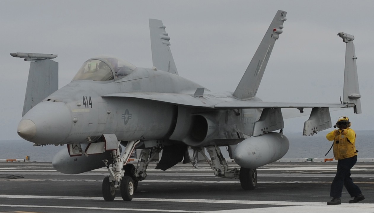 vmfa-323 death rattlers marine fighter attack squadron f/a-18c hornet cvw-11 uss nimitz cvn-68 81