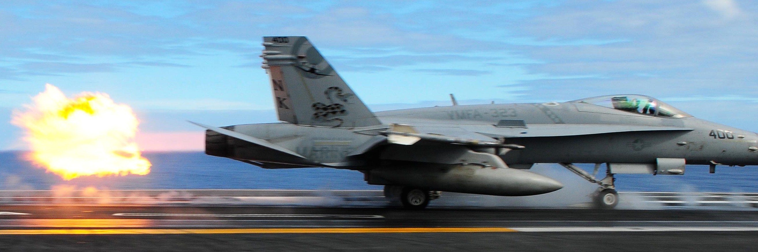 vmfa-323 death rattlers marine fighter attack squadron f/a-18c hornet cvw-11 uss nimitz cvn-68 82