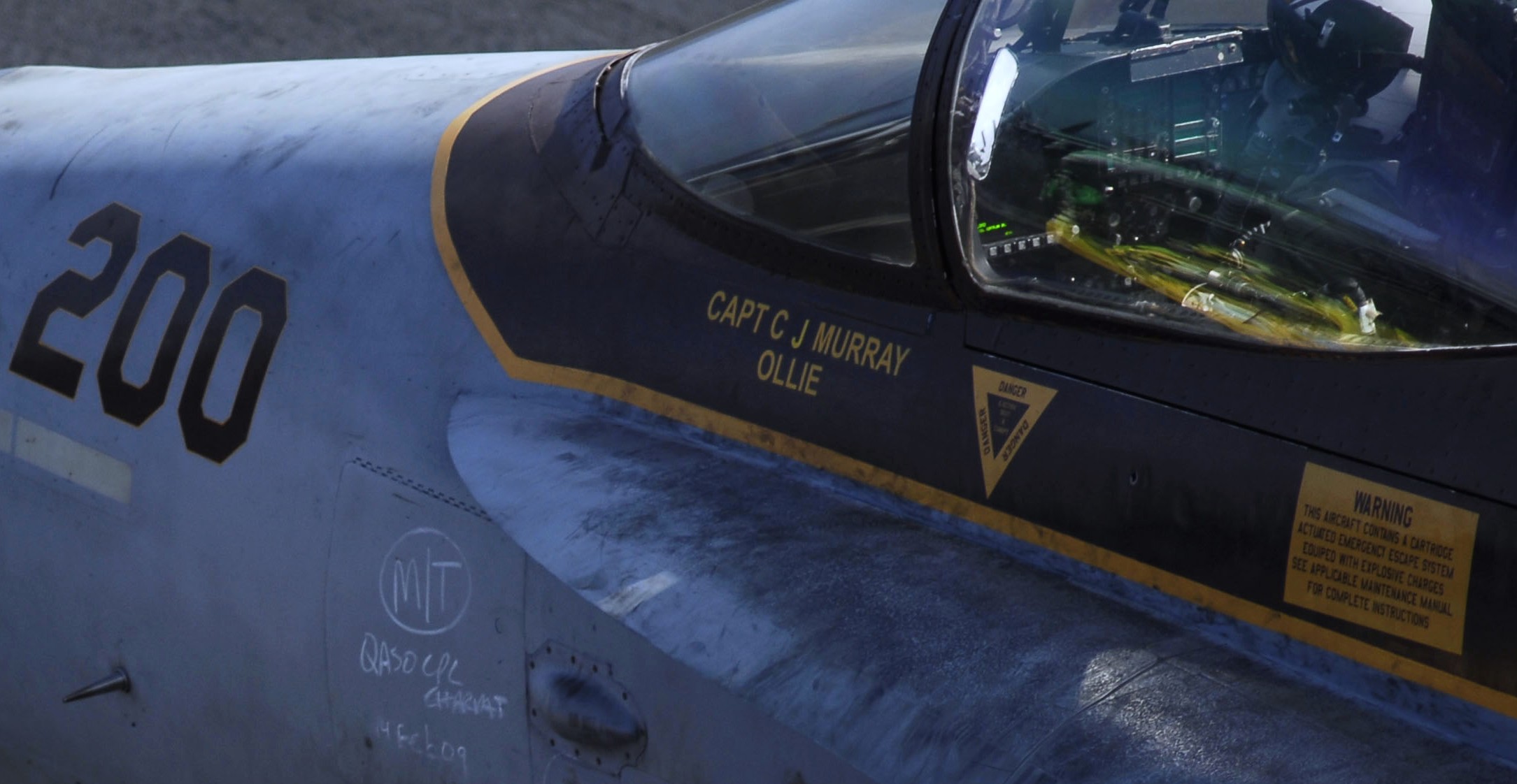 vmfa-323 death rattlers marine fighter attack squadron f/a-18c hornet cvw-9 uss john c. stennis cvn-74 93 cockpit console