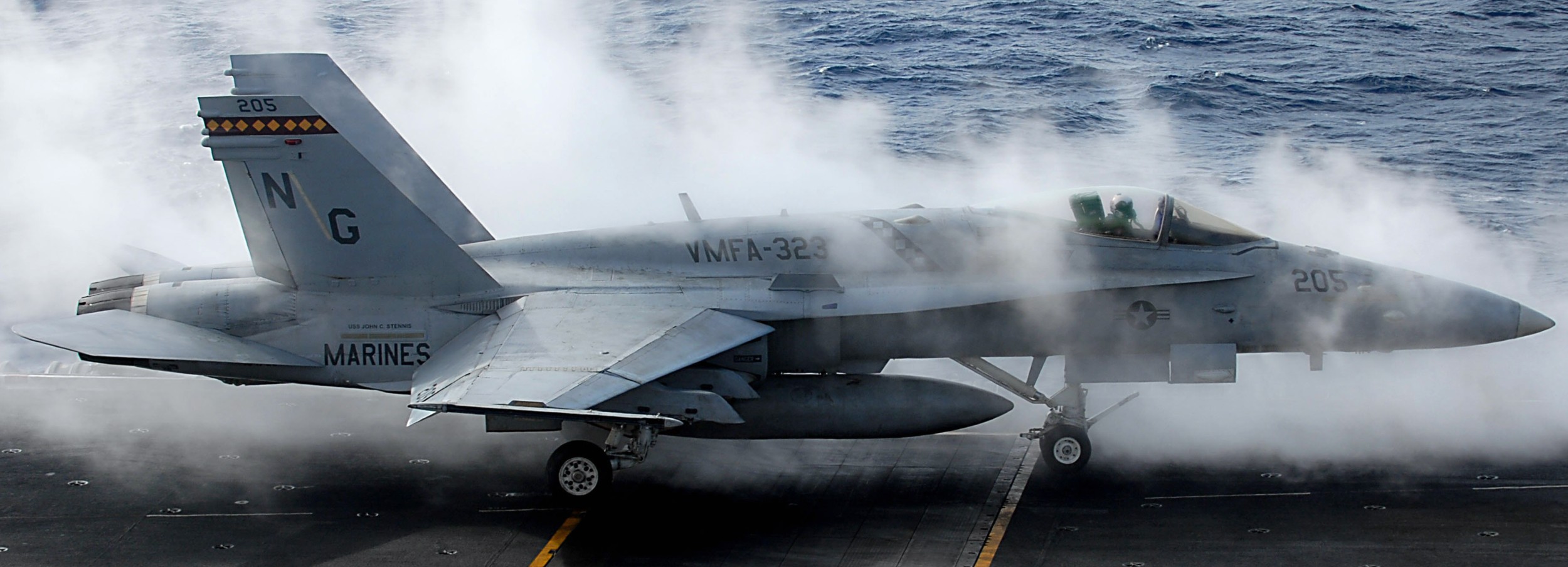 vmfa-323 death rattlers marine fighter attack squadron f/a-18c hornet cvw-9 uss john c. stennis cvn-74 98