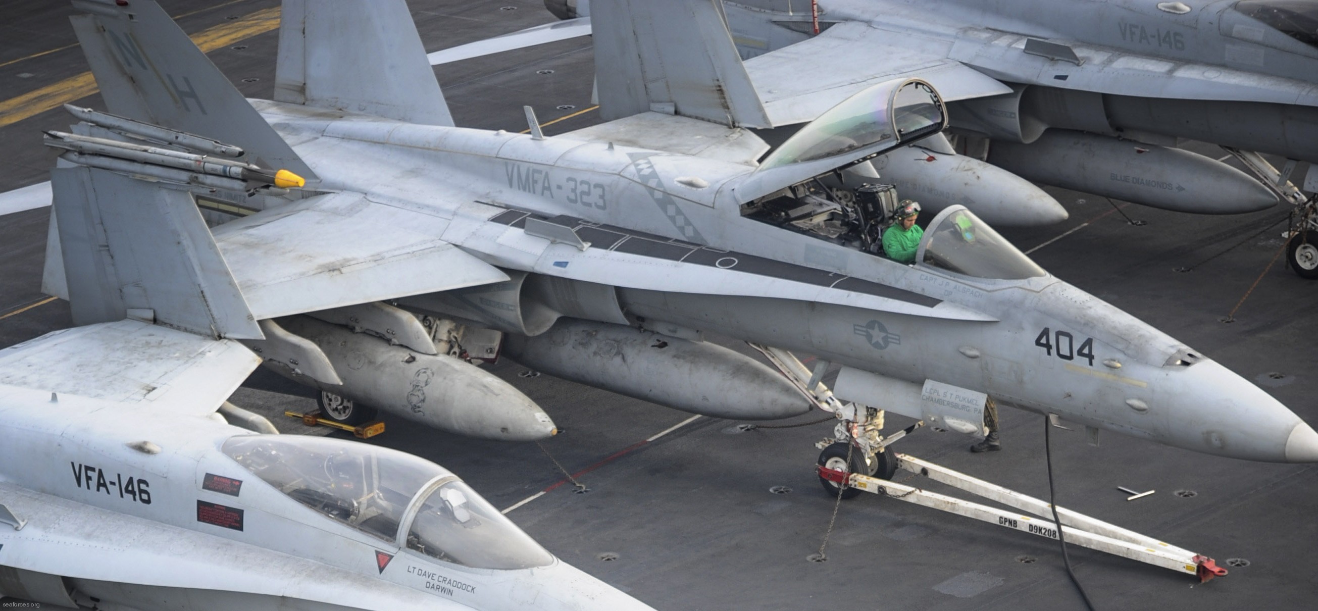 vmfa-323 death rattlers marine fighter attack squadron f/a-18c hornet cvw-11 uss nimitz cvn-68 103