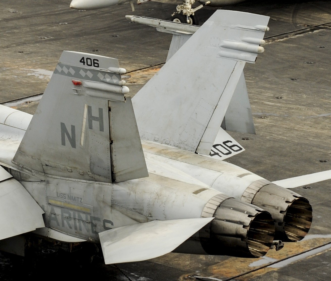 vmfa-323 death rattlers marine fighter attack squadron f/a-18c hornet cvw-11 uss nimitz cvn-68 107