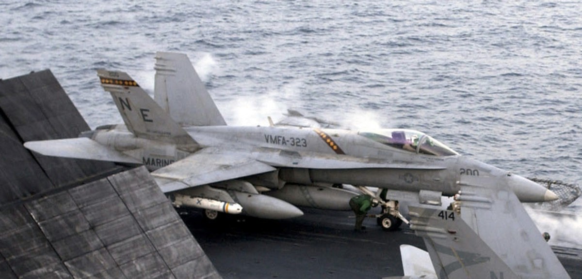vmfa-323 death rattlers marine fighter attack squadron f/a-18c hornet cvw-2 uss constellation cv-64 112