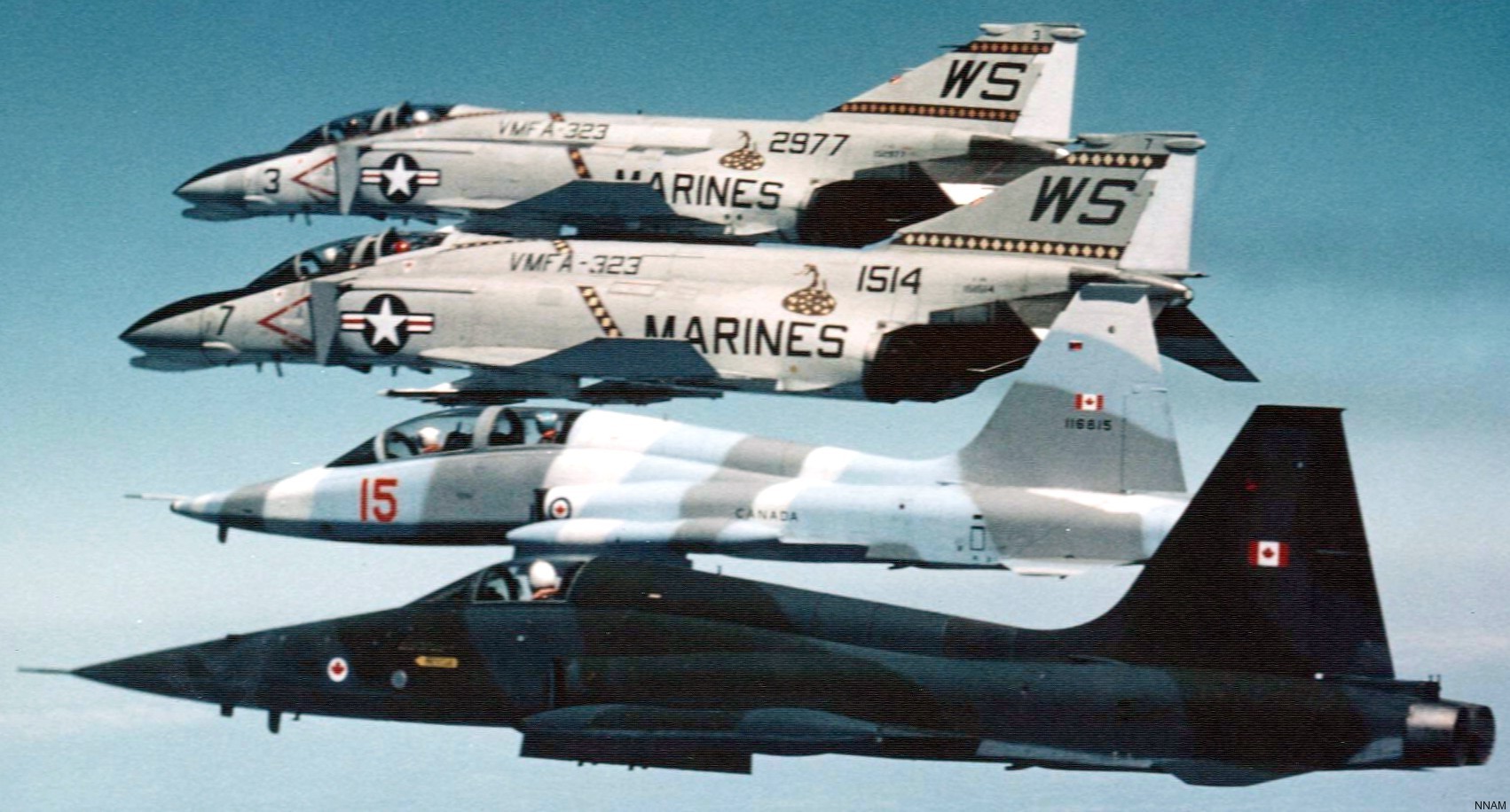 vmfa-323 death rattlers marine fighter attack squadron f-4n phantom ii 127