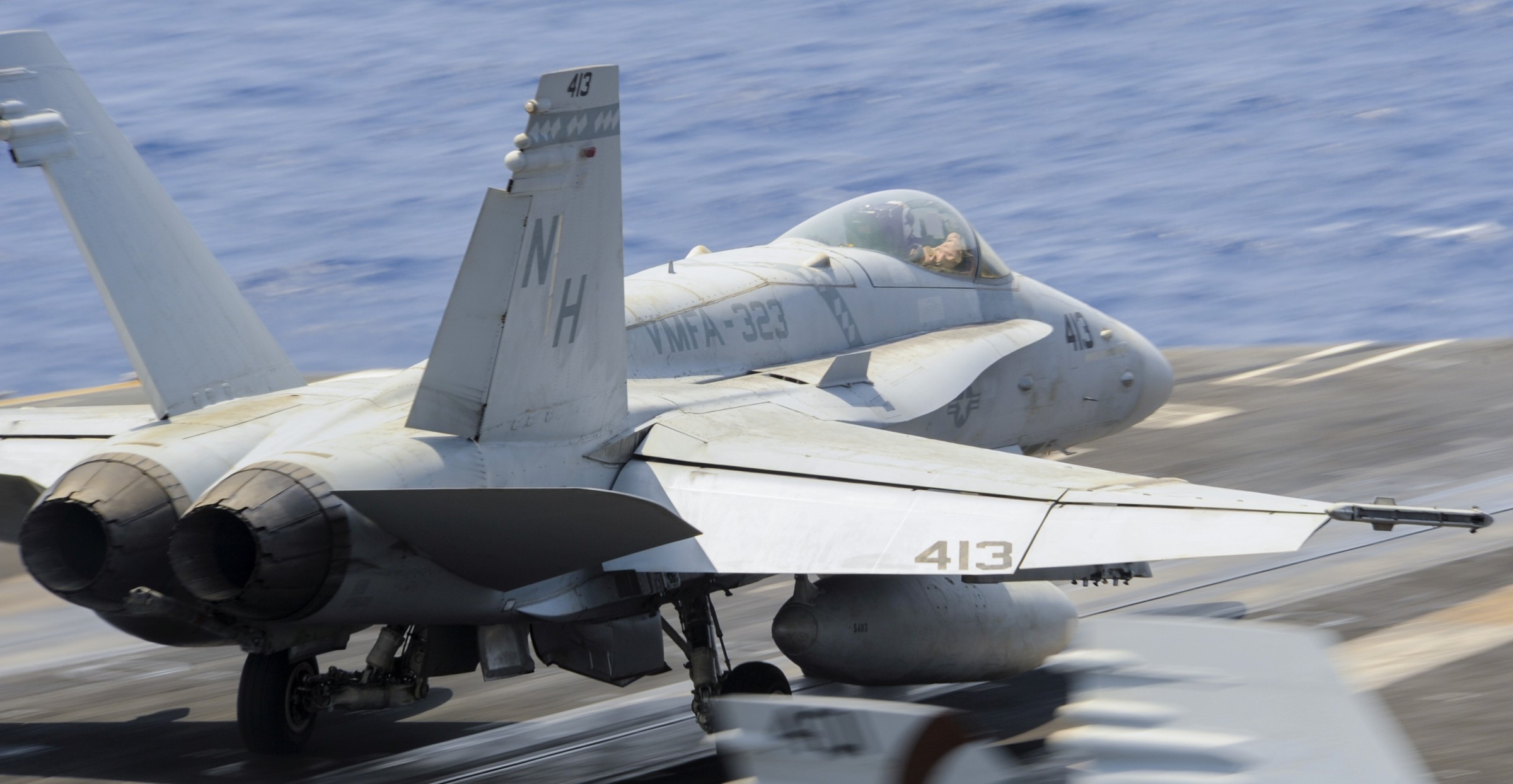 vmfa-323 death rattlers marine fighter attack squadron f/a-18c hornet cvw-11 uss nimitz cvn-68 149