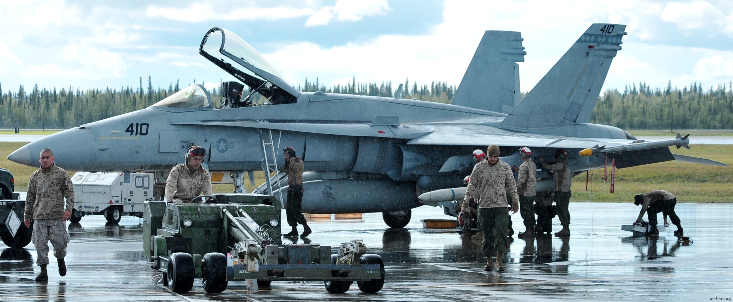 vmfa-323 death rattlers marine fighter attack squadron f/a-18c hornet 158 exercise red flag eielson afb alaska