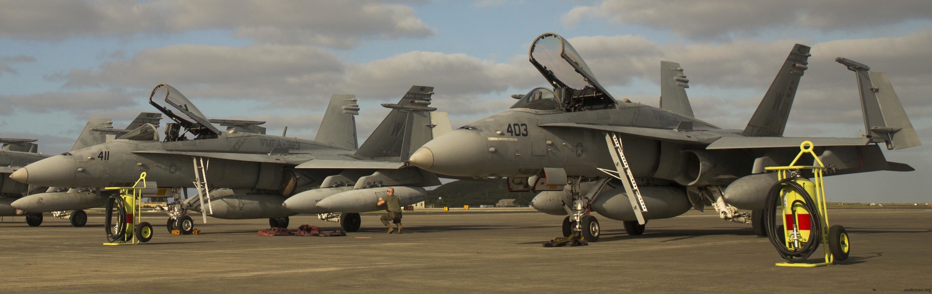 vmfa-323 death rattlers marine fighter attack squadron f/a-18c hornet 159 exercise lava viper mcas kaneohe bay hawaii