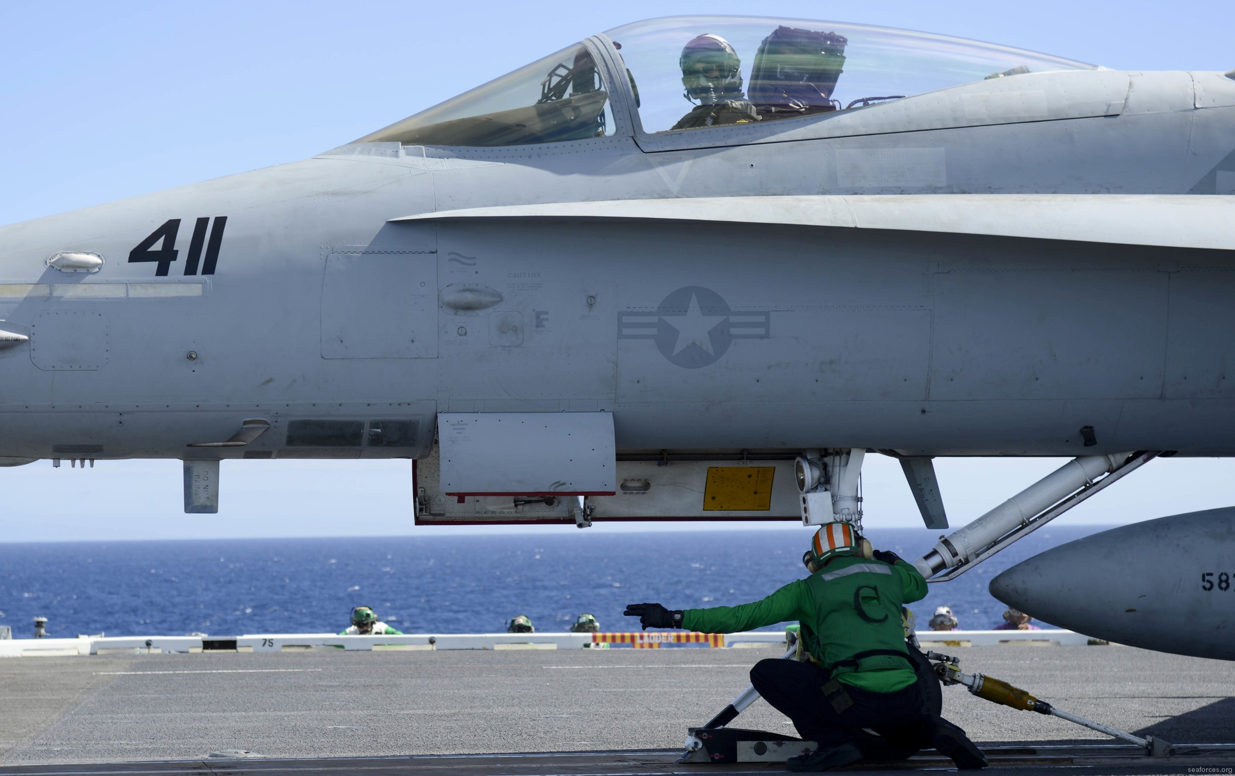 vmfa-323 death rattlers marine fighter attack squadron f/a-18c hornet cvw-11 uss nimitz cvn-68 163