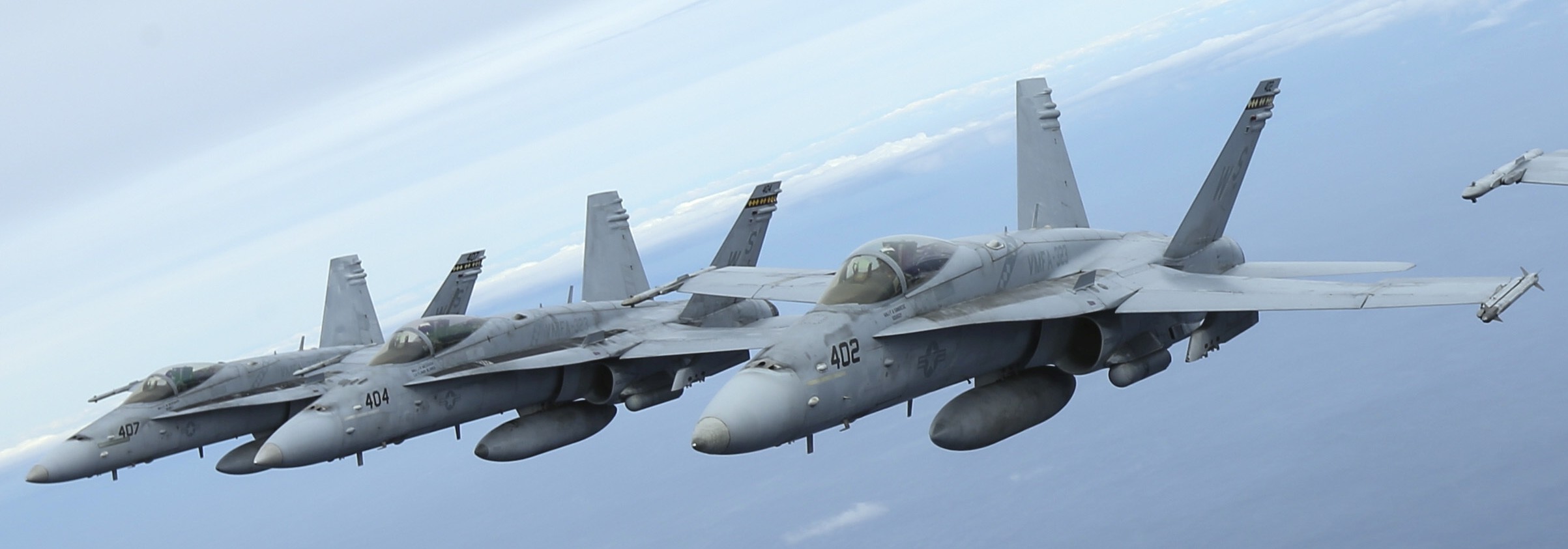 vmfa-323 death rattlers marine fighter attack squadron f/a-18c hornet 167