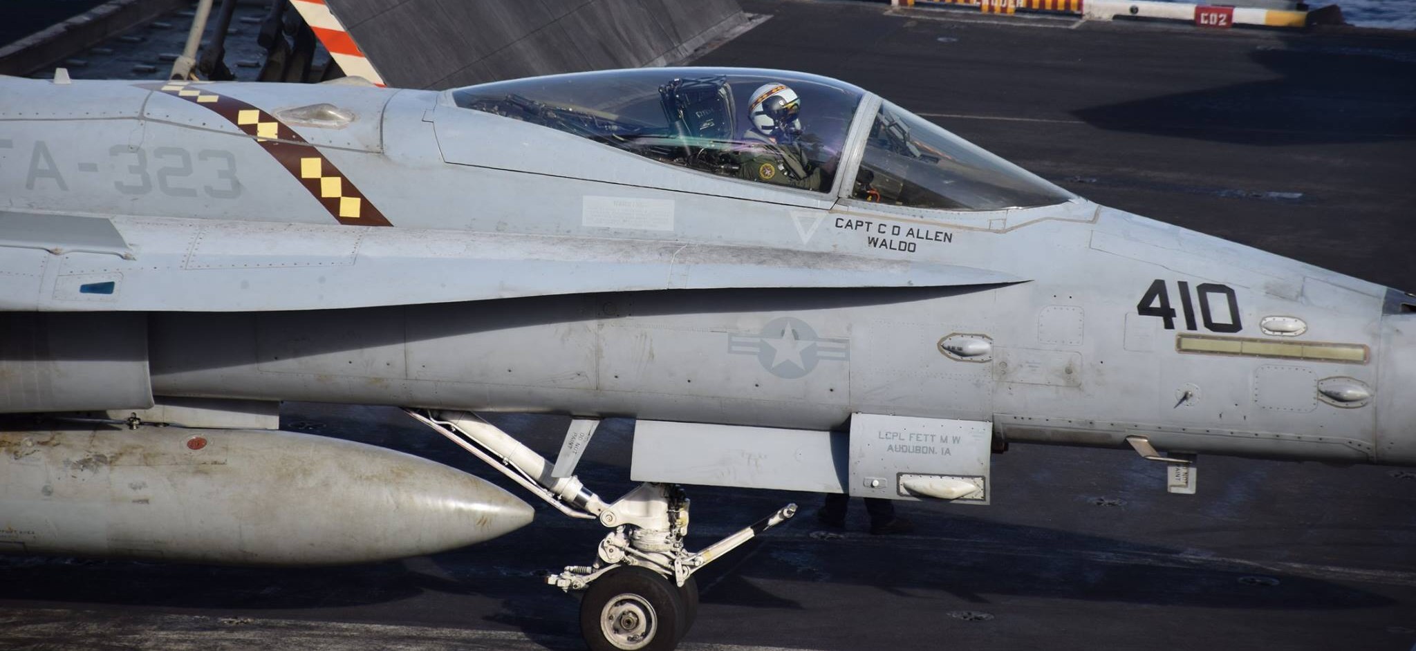 vmfa-323 death rattlers marine fighter attack squadron f/a-18c hornet cvn-74 uss john c. stennis 195