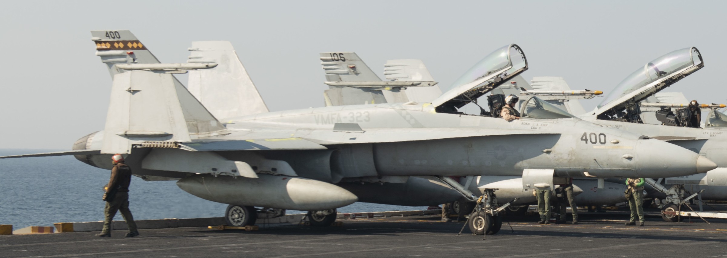 vmfa-323 death rattlers marine fighter attack squadron f/a-18c hornet cvw-17 uss nimitz cvn-68 207