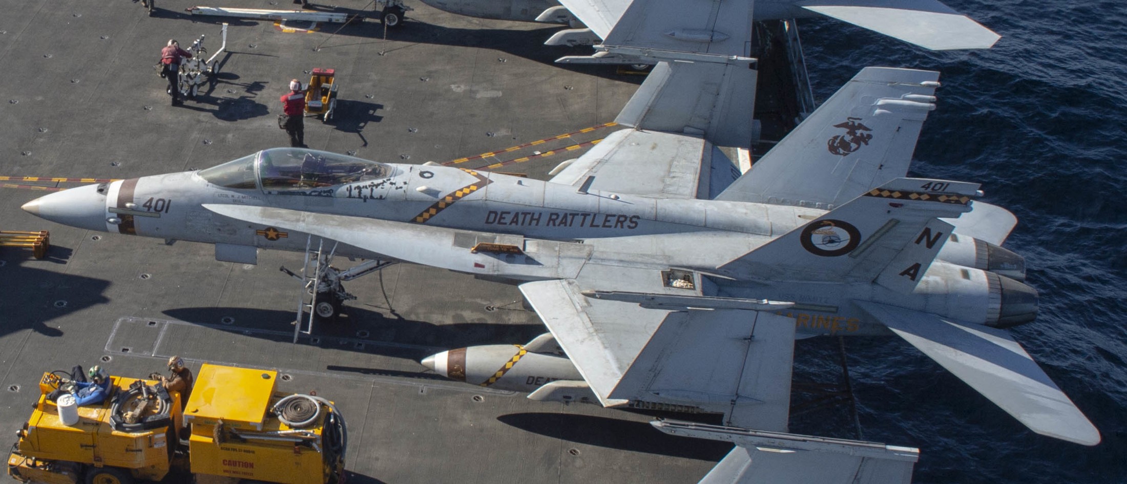 vmfa-323 death rattlers marine fighter attack squadron f/a-18c hornet cvw-17 uss nimitz cvn-68 209