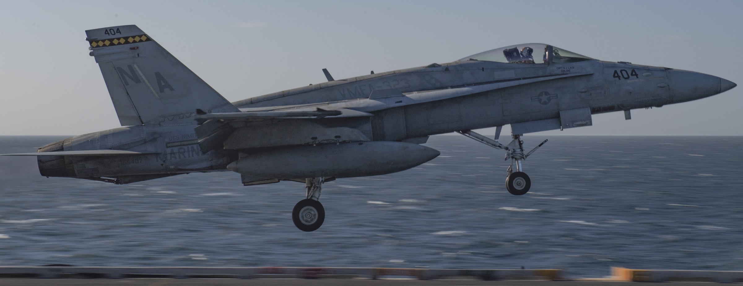vmfa-323 death rattlers marine fighter attack squadron f/a-18c hornet cvw-17 uss nimitz cvn-68 214