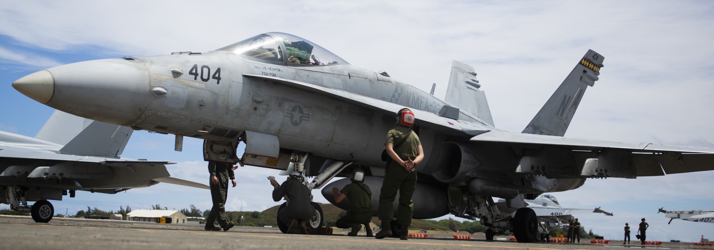vmfa-323 death rattlers marine fighter attack squadron usmc f/a-18c hornet mcb kaneohe bay hawaii 227