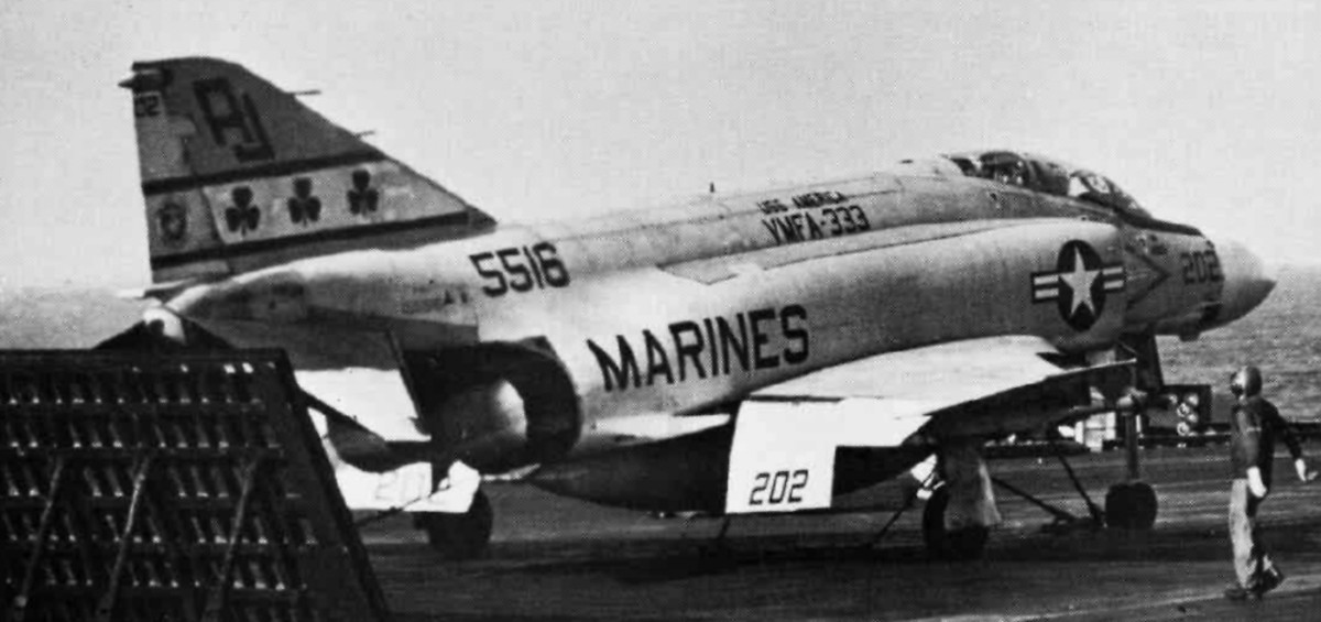 vmfa-333 fighting shamrocks marine fighter attack squadron usmc f-4j phantom ii carrier air wing cvw-8 uss america