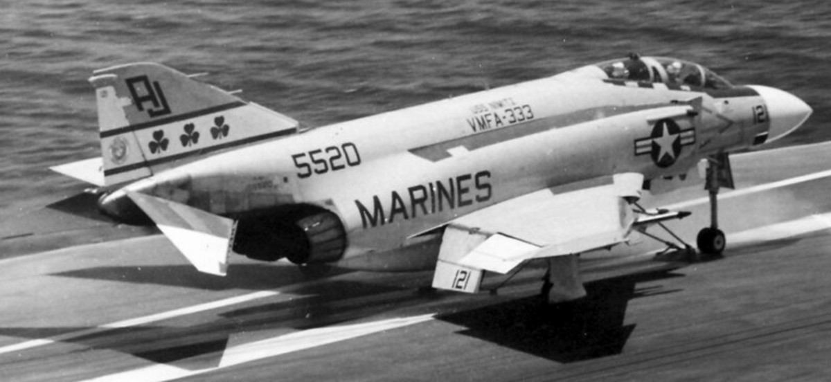 vmfa-333 fighting shamrocks marine fighter attack squadron usmc f-4j phantom ii 18 uss nimitz cvn-68 cvw-8