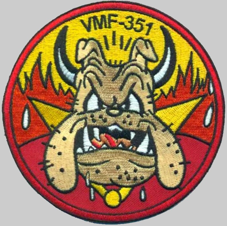 vmf-351 marine fighter squadron devil dogs usmc insignia crest patch badge 02p