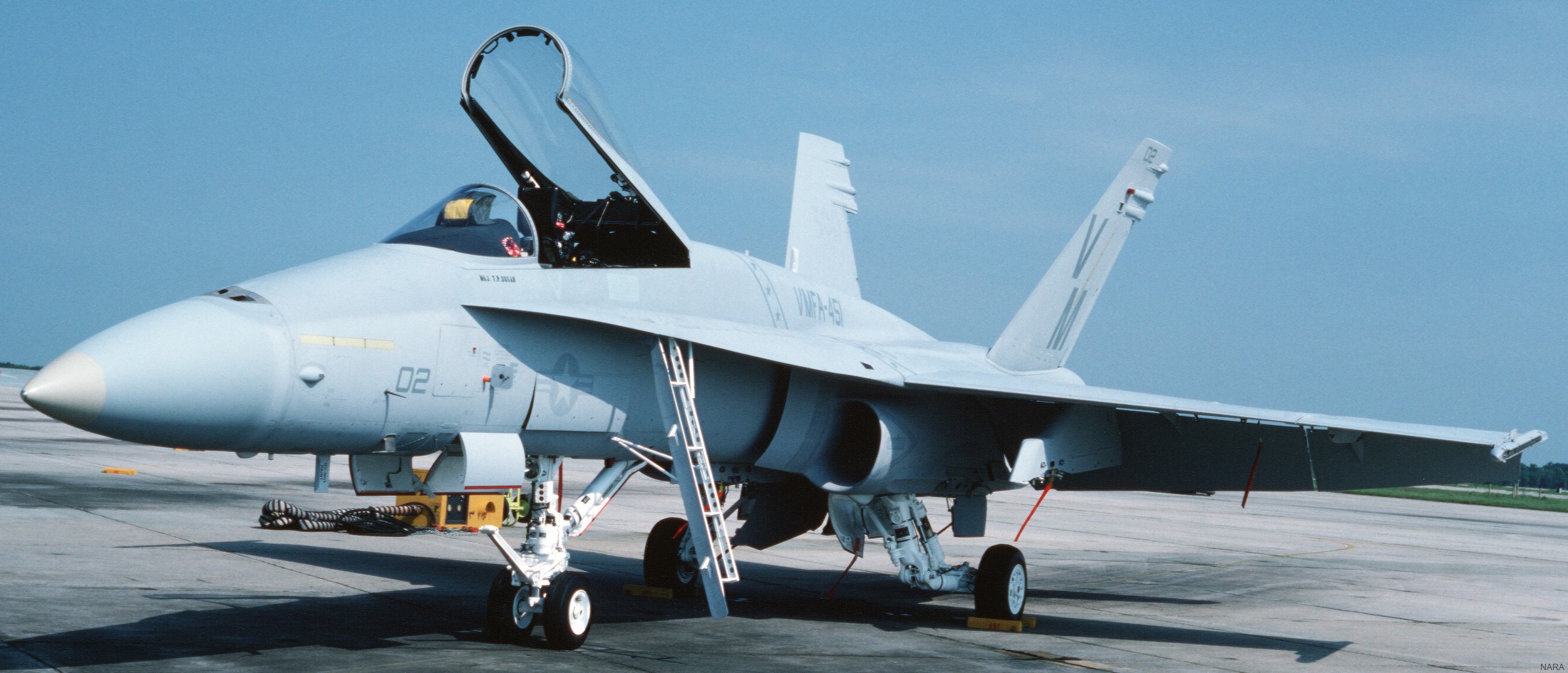 vmfa-451 warlords marine fighter attack squadron usmc f/a-18a hornet 08