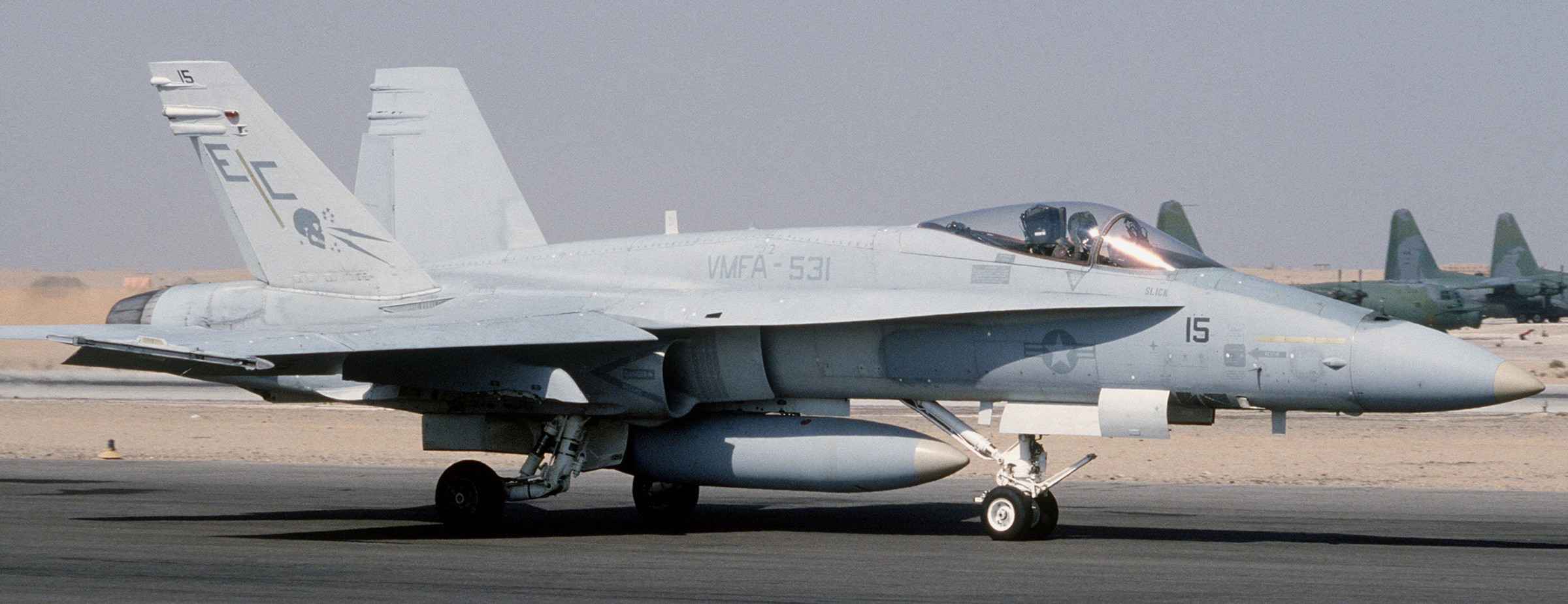 vmfa-531 grey ghosts marine fighter attack squadron f/a-18a hornet usmc 14 exercise bright star 1985