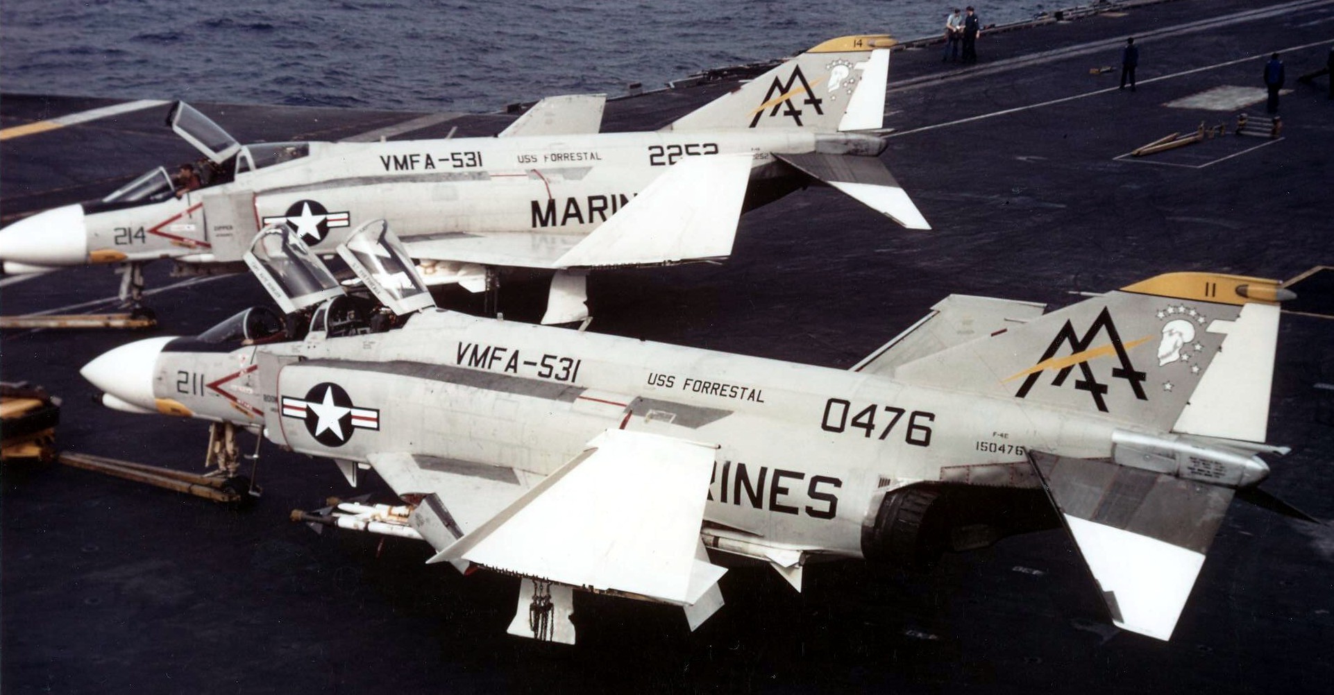vmfa-531 grey ghosts marine fighter attack squadron f-4b phantom usmc 24 uss forrestal cva-59