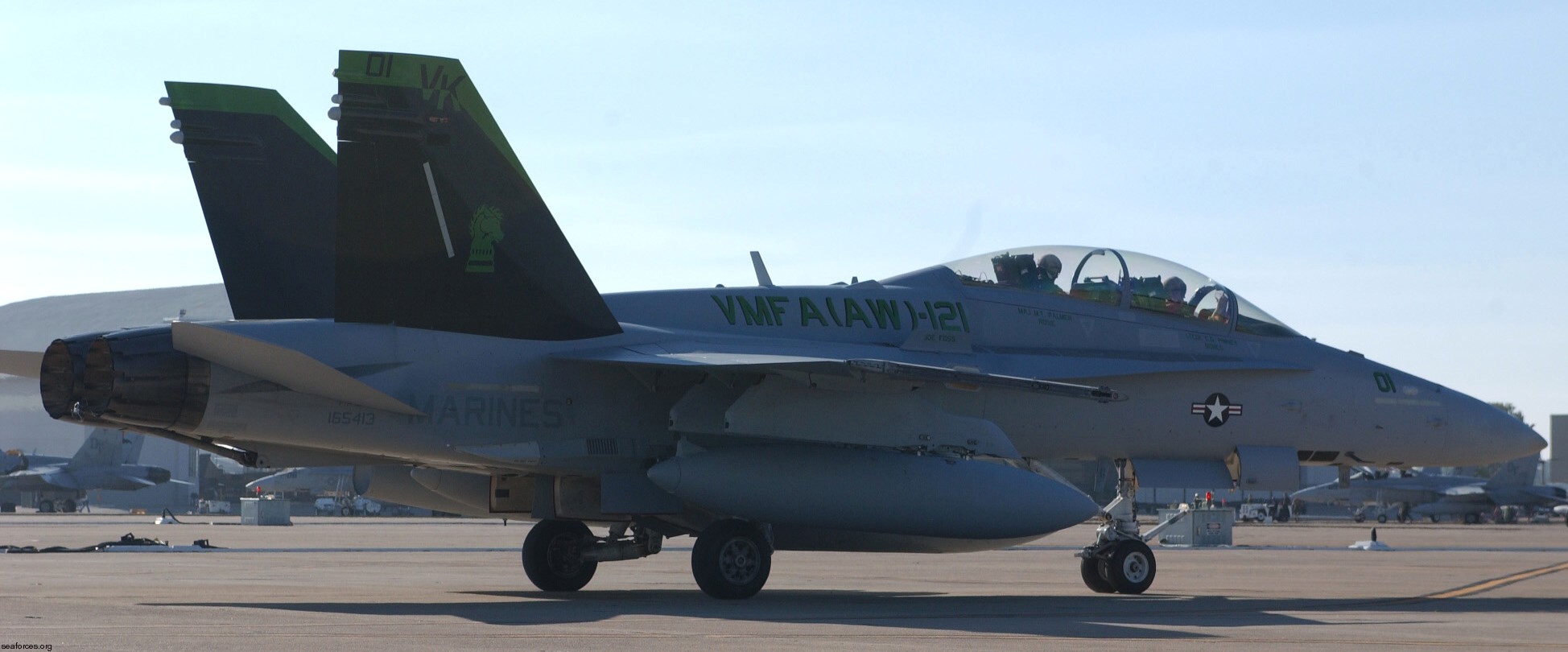vmfa(aw)-121 green knights marine fighter attack squadron f/a-18d hornet 03 mcas miramar california