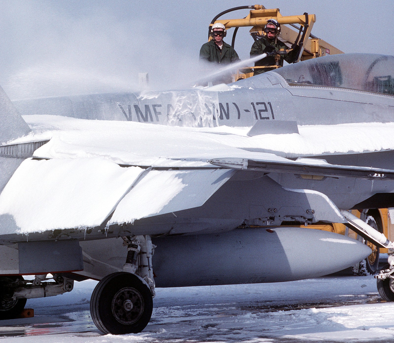 vmfa(aw)-121 green knights marine fighter attack squadron f/a-18d hornet 12