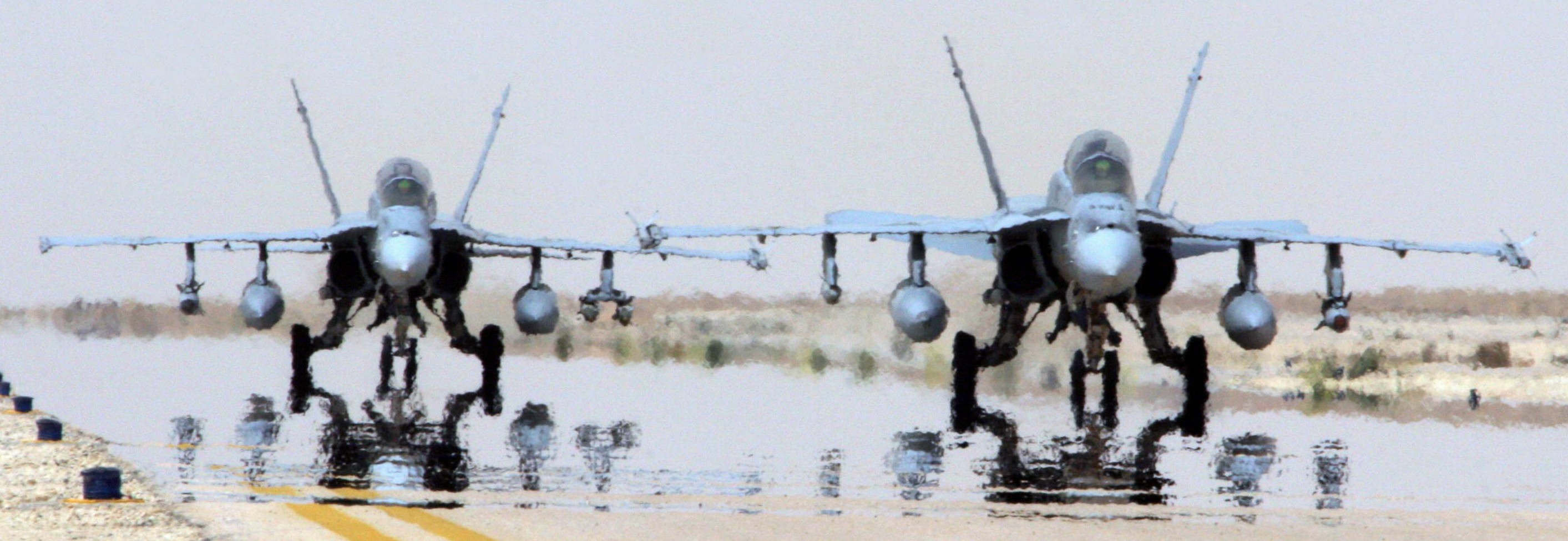 vmfa(aw)-121 green knights marine fighter attack squadron f/a-18d hornet 22 al asad iraq